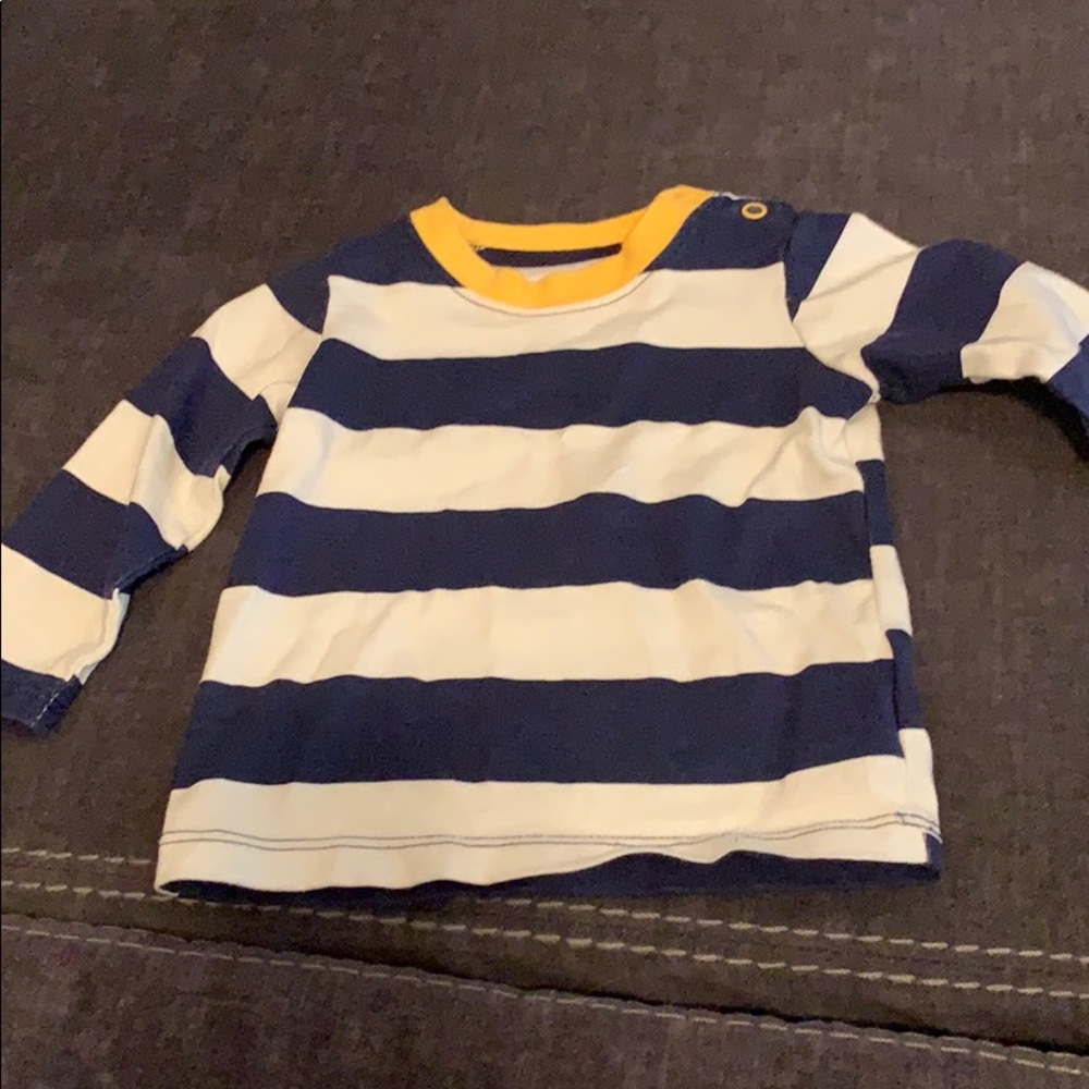 Size 6-9 months long sleeve boys shirt